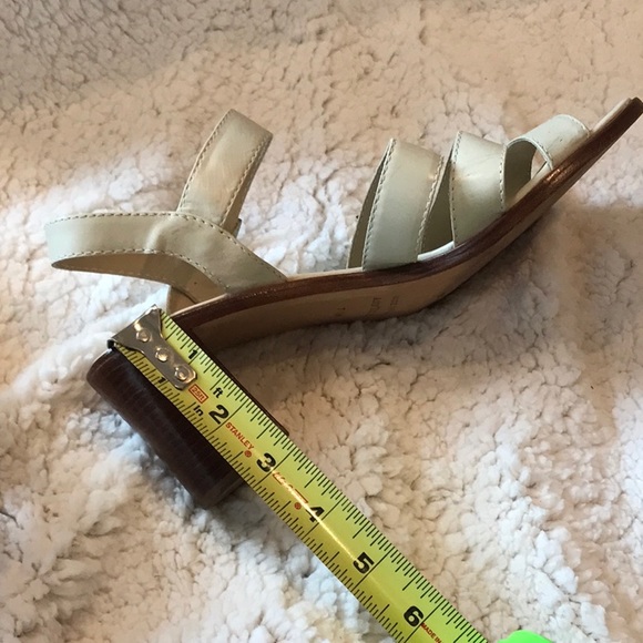 Ann Taylor Wooden Block Heeled Strappy Sandal - Picture 7 of 9